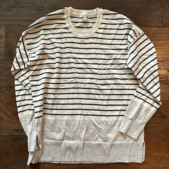Orvis Lightweight Striped Sweater- size medium - Picture 1 of 4